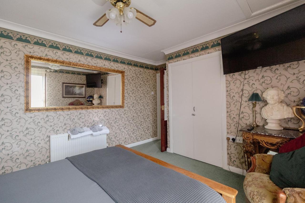 Palm Bay'S Luxury Bungalow - Self Check In & Parking Villa Margate Exteriör bild