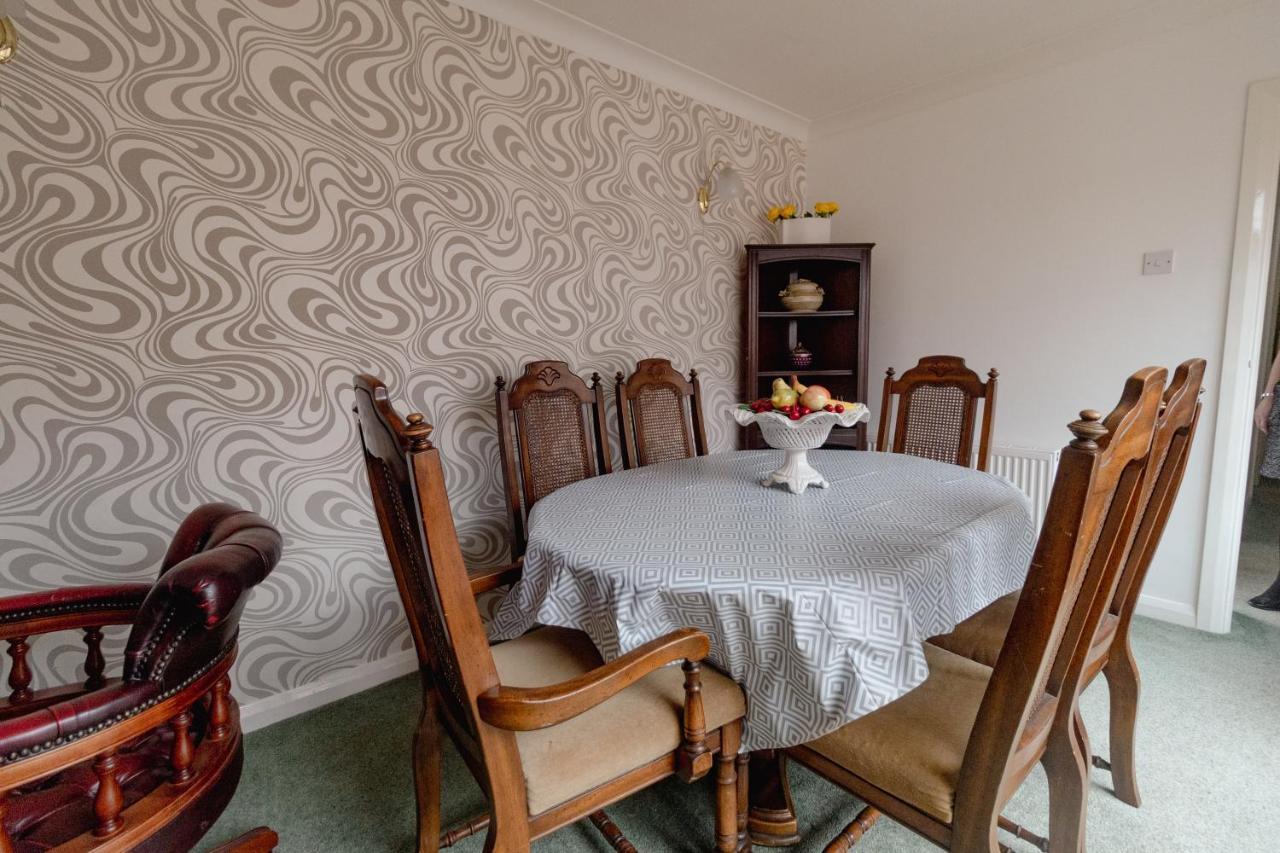 Palm Bay'S Luxury Bungalow - Self Check In & Parking Villa Margate Exteriör bild